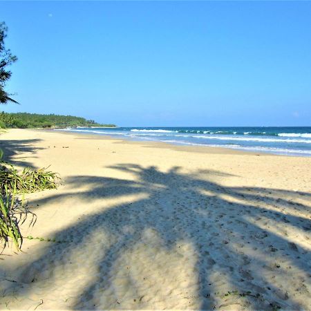 Isana Beach House Тангалла Экстерьер фото