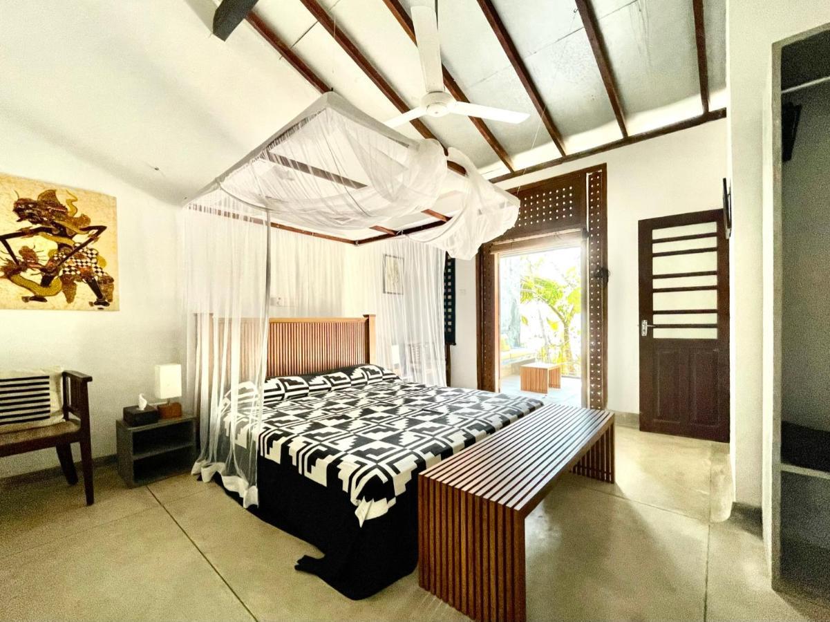 Isana Beach House Тангалла Экстерьер фото