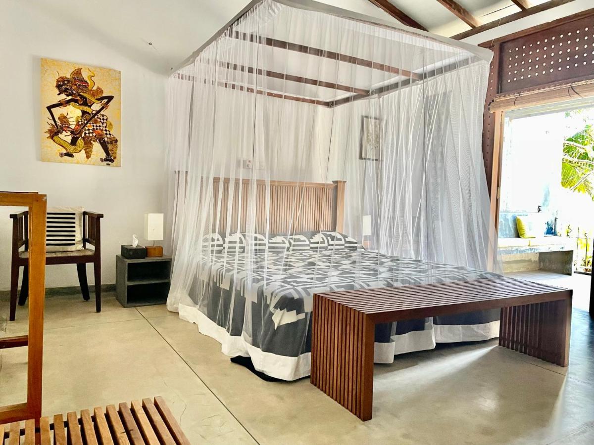 Isana Beach House Тангалла Экстерьер фото