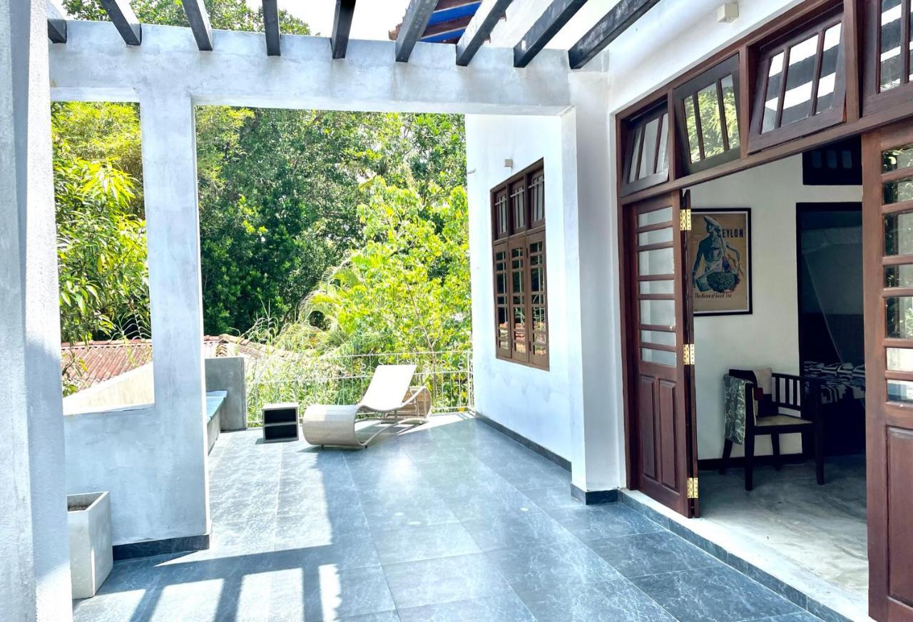 Isana Beach House Тангалла Экстерьер фото