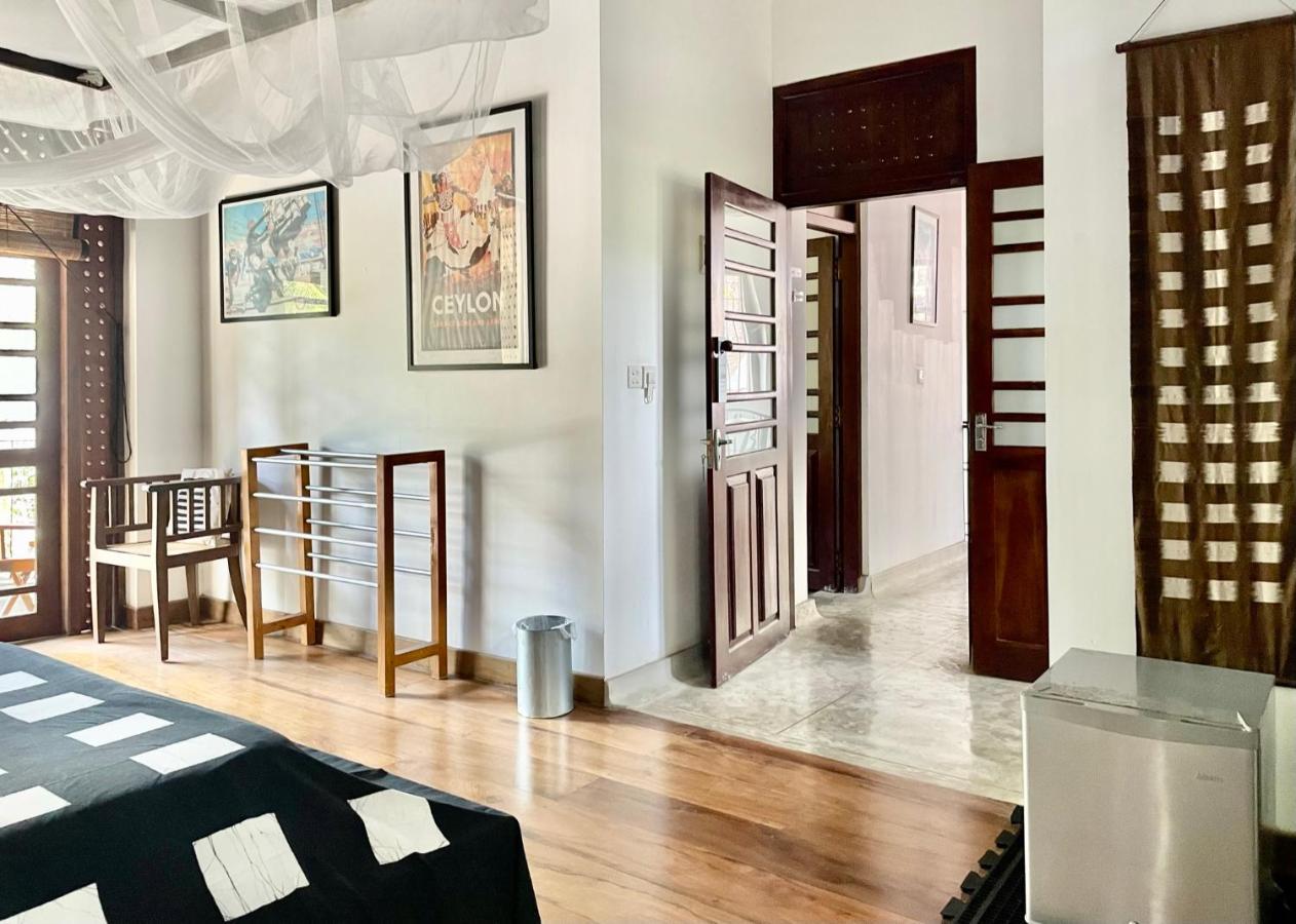 Isana Beach House Тангалла Экстерьер фото
