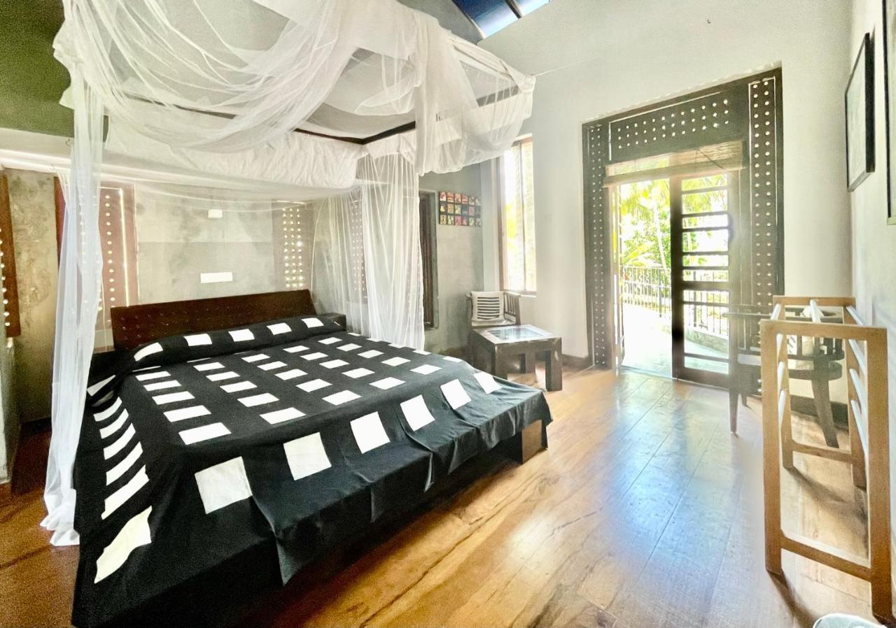 Isana Beach House Тангалла Экстерьер фото