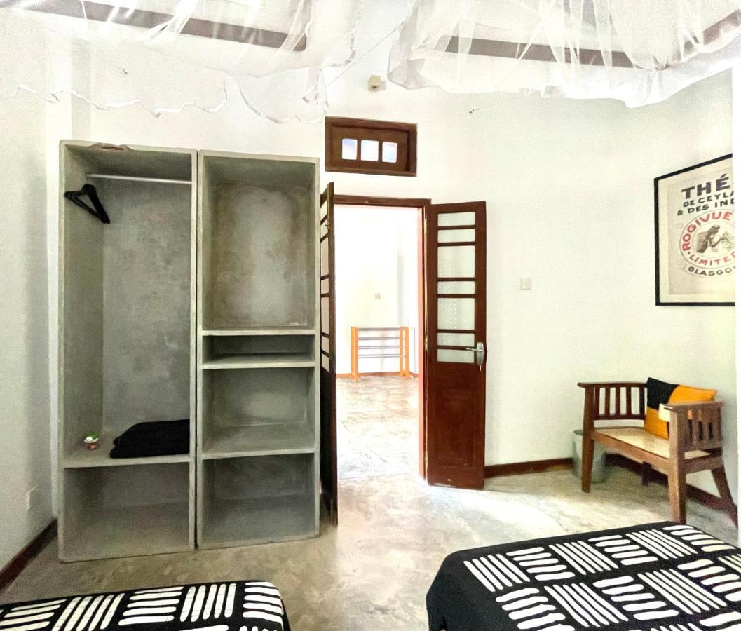 Isana Beach House Тангалла Экстерьер фото