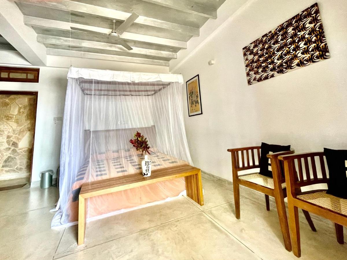 Isana Beach House Тангалла Экстерьер фото
