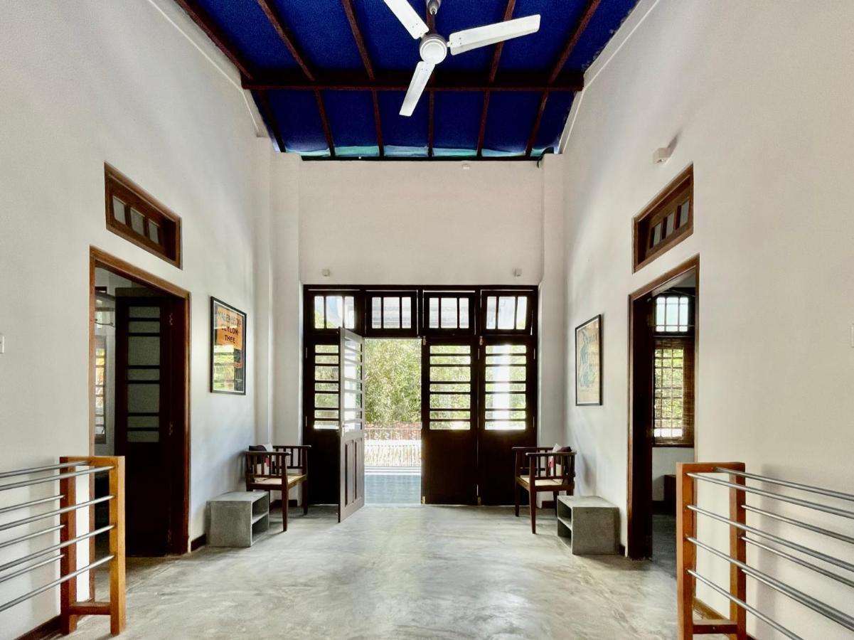Isana Beach House Тангалла Экстерьер фото