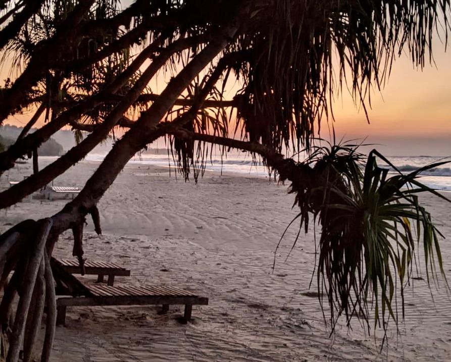 Isana Beach House Тангалла Экстерьер фото