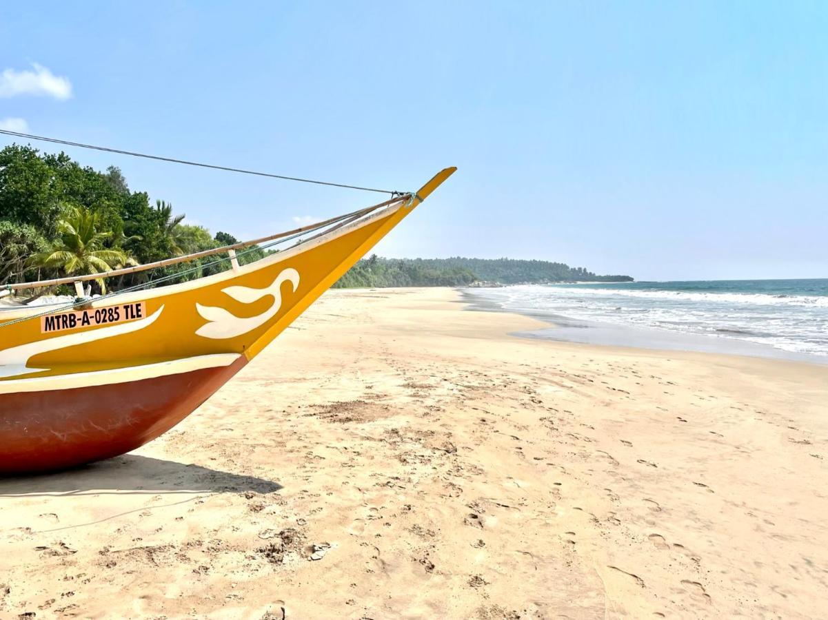 Isana Beach House Тангалла Экстерьер фото